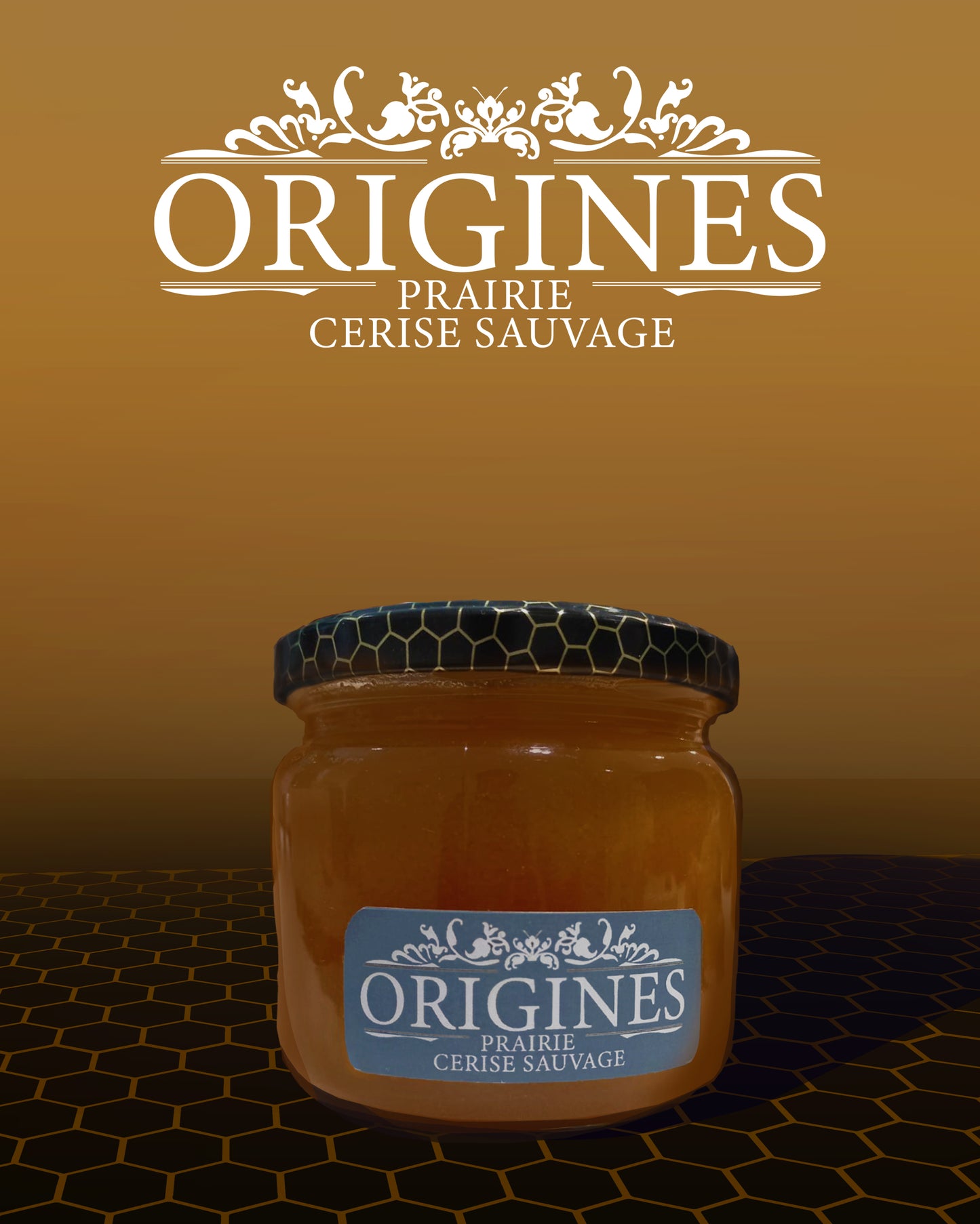 Pot de miel de cerisier sauvage de 450 g, étiqueté avec soin, contenant un miel d'une couleur doré foncé, capturant la riche saveur de cette variété de miel rare et délicieuse.